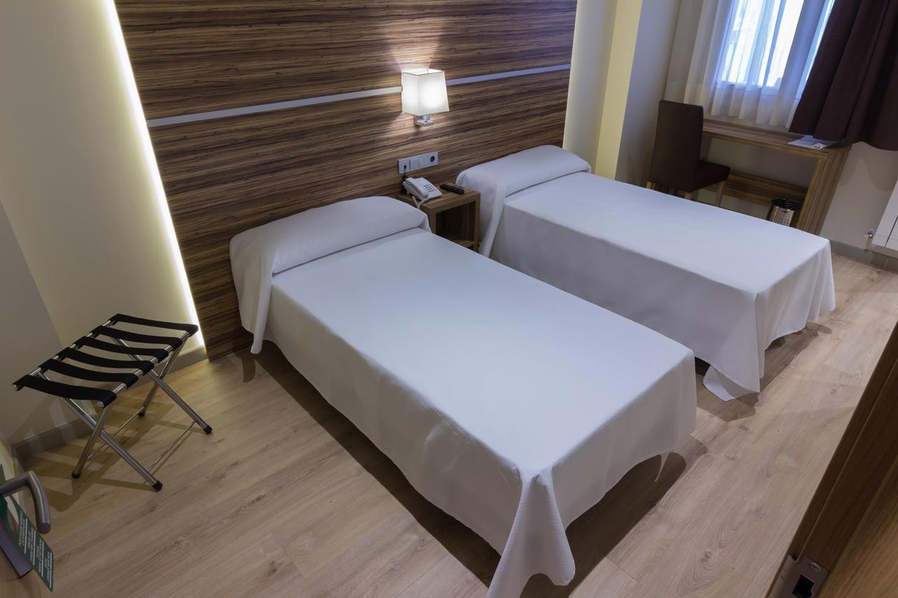 Hotel Novo Candido Ourense Exteriör bild
